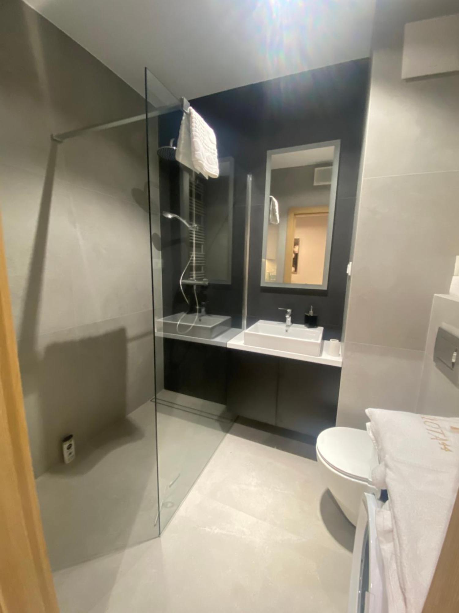 Wiktoryn 6 Piekne Nowe Apartamenty Z Duzymi Balkonami Varsavia Esterno foto